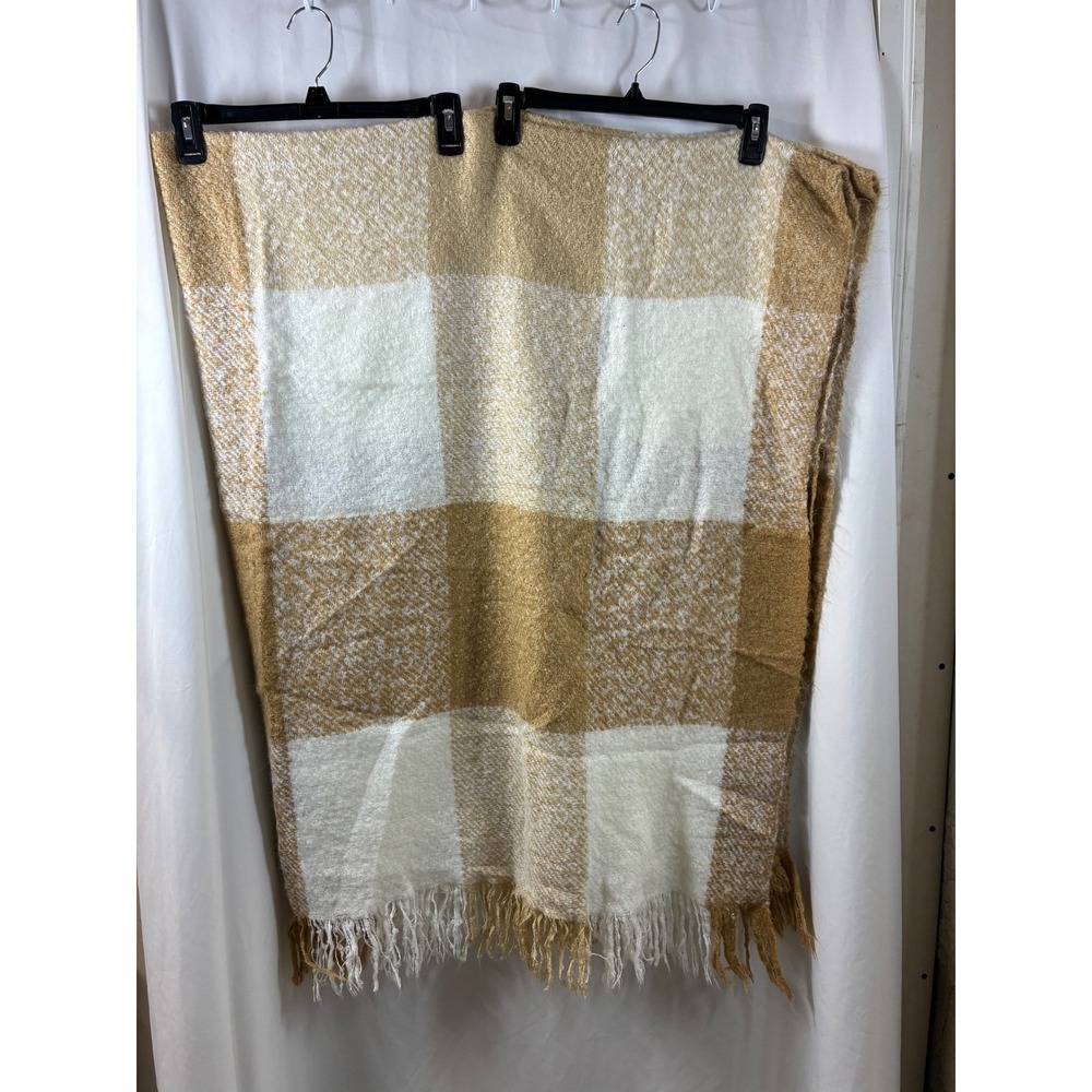 Member's Mark Tan Ivory Buffalo Plaid Oversized Fringed Blanket Wrap‎